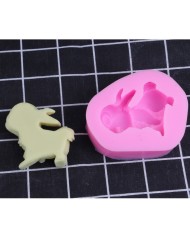 Tavşan Figürlü Epoksi Mum ve Beton Kalıbı - Kod: 964B