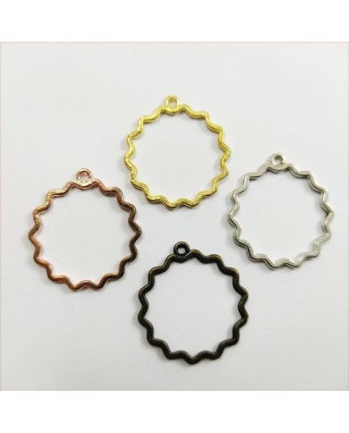Yuvarlak Tırtıklı Reçine Metal Kolye Ucu